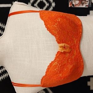 🔥EUC B. Tempted Brand Intimates Ladie's/Teen's Lace Underwire Bra, Coral, 36C